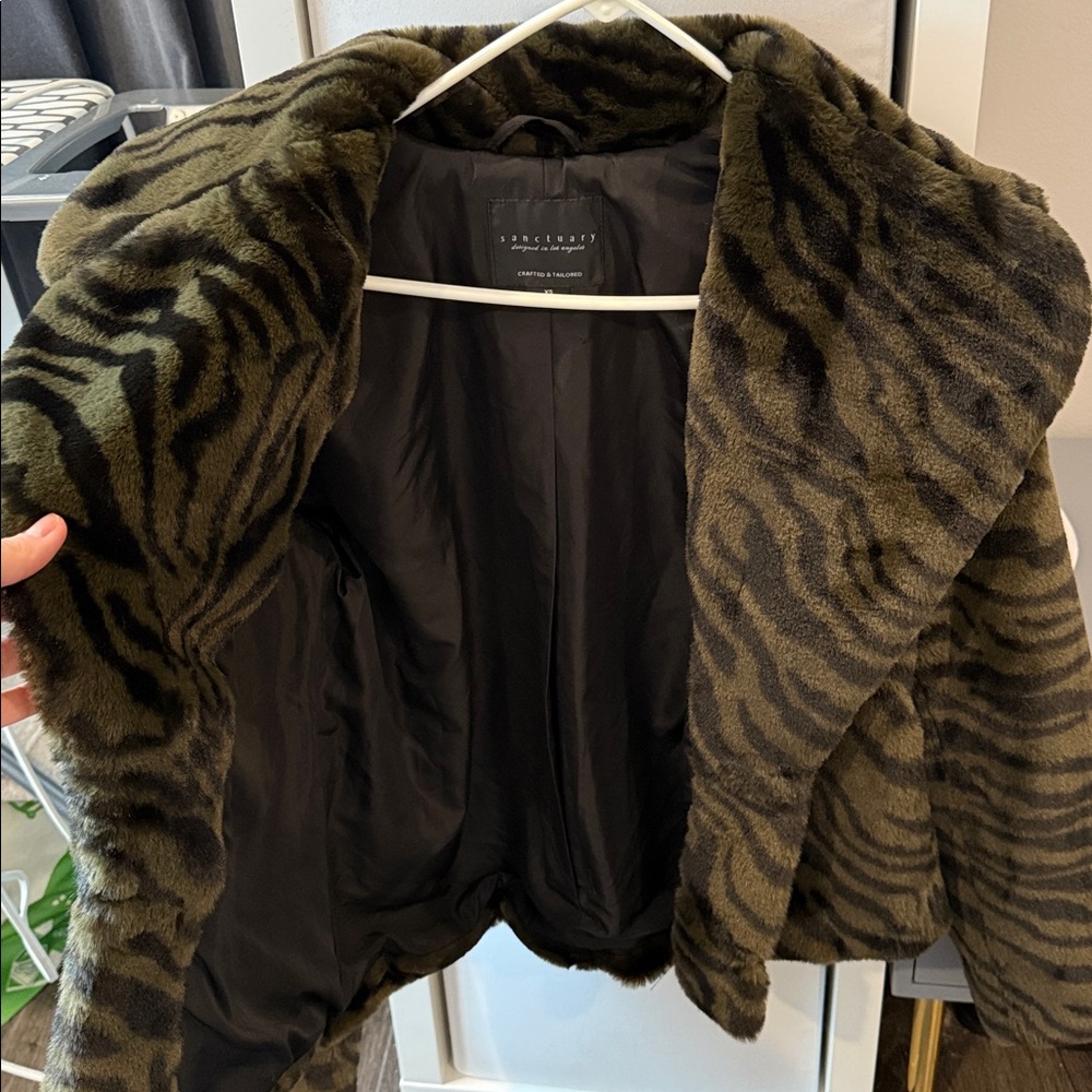 Sanctuary Olive and Black Zebra Teddy Jacket - Picture 5 of 7